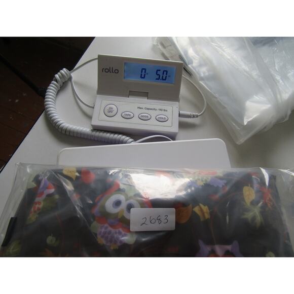 White Cross Scrub Top S Brown Owl Print Autumn Leaves Medical Uniform - Picture 6 of 6